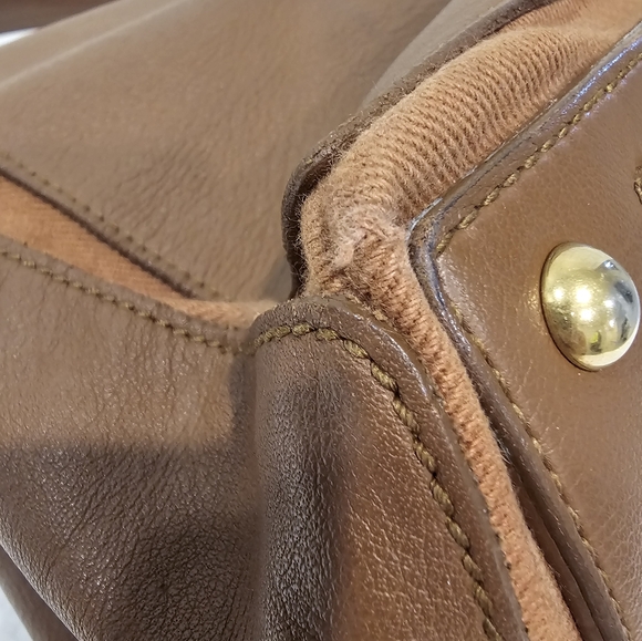 YSL 🔥🔥HOST PICK🔥🔥Vintage Muse Leather Handbag - Picture 6 of 16